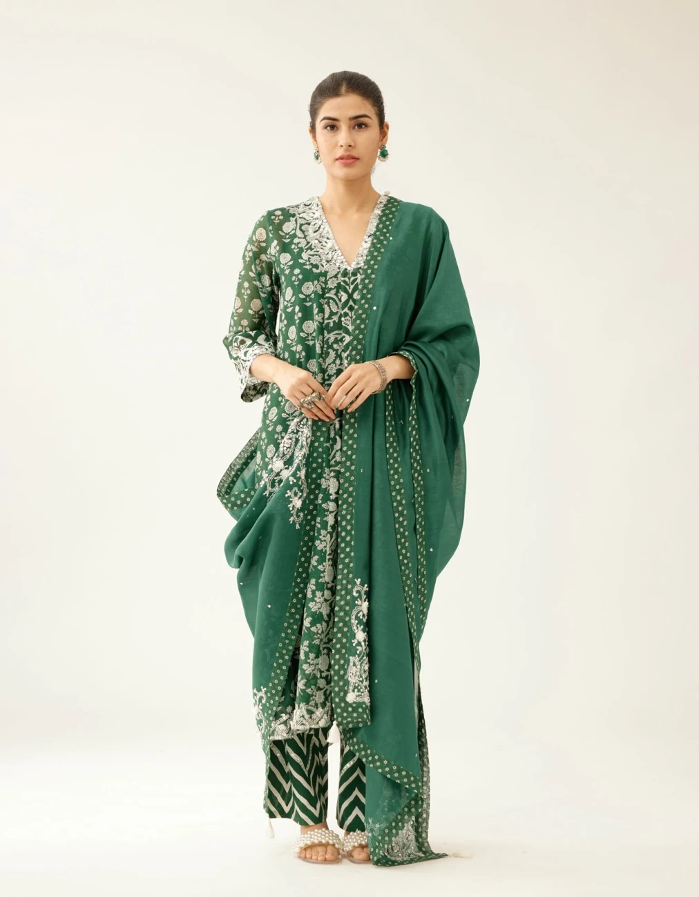 Green Hand Block Printed Kurta Dress Set With A V Neck 3 Green Hand Block Printed Kurta Dress Set With A V Neck