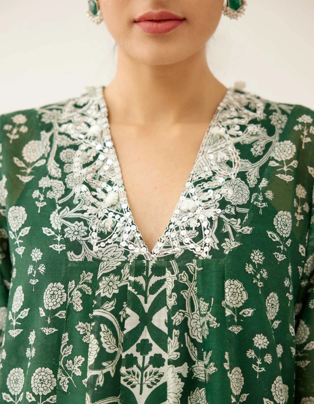 Green Hand Block Printed Kurta Dress Set With A V Neck 6 Green Hand Block Printed Kurta Dress Set With A V Neck - Image 4