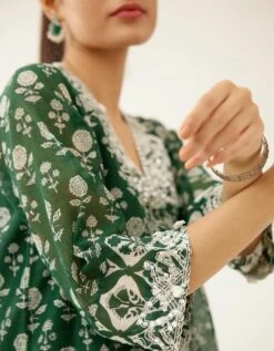 Green Hand Block Printed Kurta Dress Set With A V Neck 13 Green Hand Block Printed Kurta Dress Set With A V Neck -Ethereal Styles adt06b5