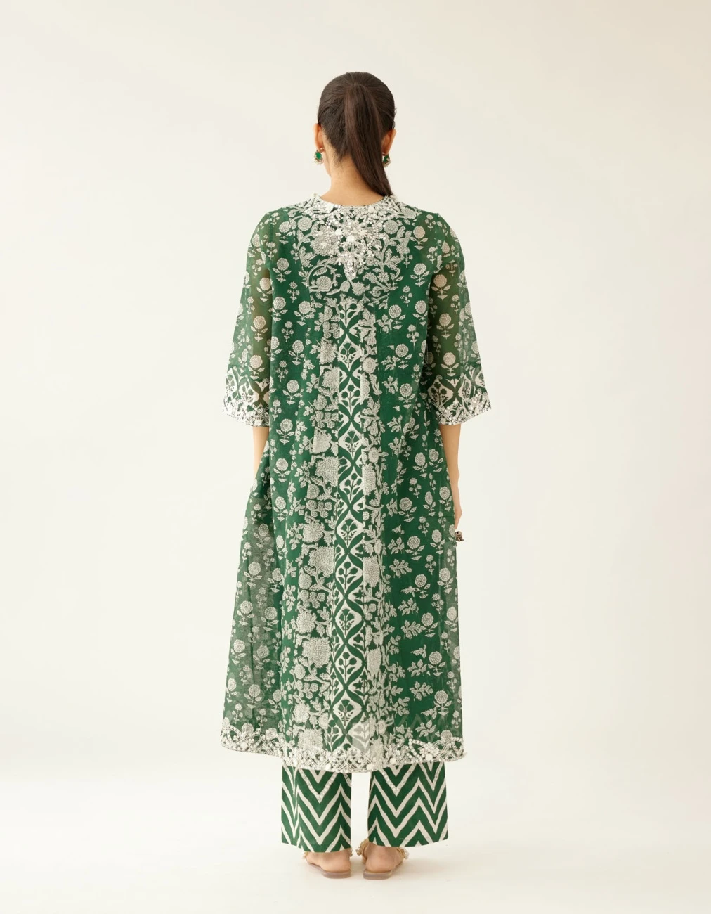 Green Hand Block Printed Kurta Dress Set With A V Neck 9 Green Hand Block Printed Kurta Dress Set With A V Neck - Image 7
