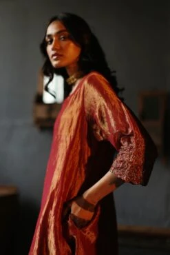 Red Dress Handloom Tissue Kurta Set 12 Red Dress Handloom Tissue Kurta Set -Ethereal Styles asymrdtsunvrtnset4