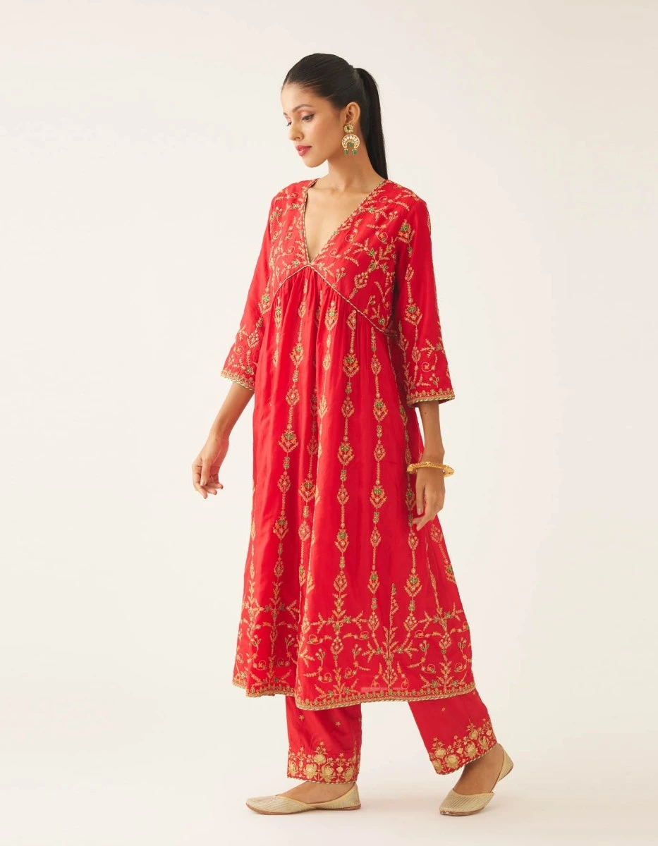 Red Silk Embroidered Kurta Dress Set 5 Red Silk Embroidered Kurta Dress Set - Image 3