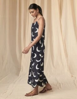 Slip Dress In Black 8 Slip Dress In Black -Ethereal Styles mss23301t2