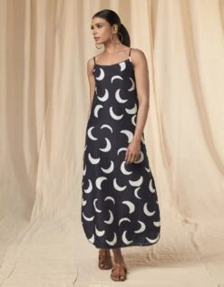 Slip Dress In Black 9 Slip Dress In Black -Ethereal Styles mss23301t3