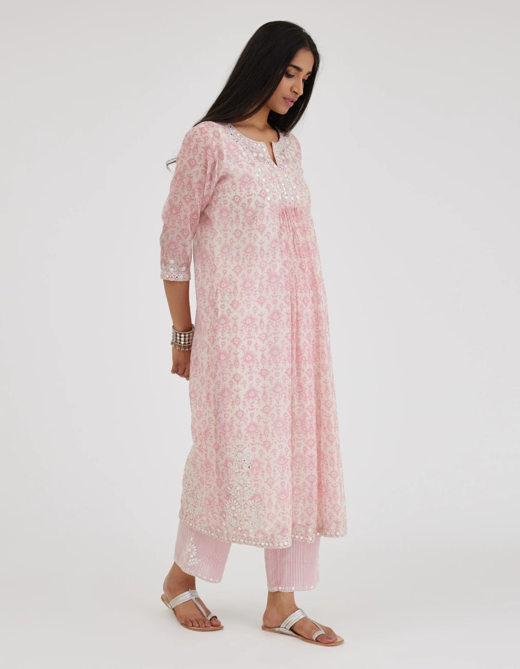 Ikat Design Pink And Off White Hand Block-printed Cotton Chanderi Straight Long Kurta Set Dress 5 Ikat Design Pink And Off White Hand Block-printed Cotton Chanderi Straight Long Kurta Set Dress - Image 3