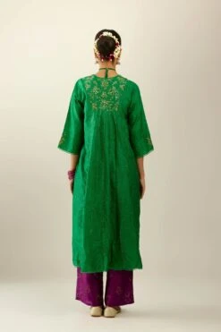 Grass Green Hand Crushed Silk Kurta Set Dress With A V Neck Embroidered Yoke And Panels 15 Grass Green Hand Crushed Silk Kurta Set Dress With A V Neck Embroidered Yoke And Panels -Ethereal Styles rv16b