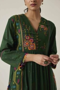 Green Gulzaar Dress -Ethereal Styles ss2302c4