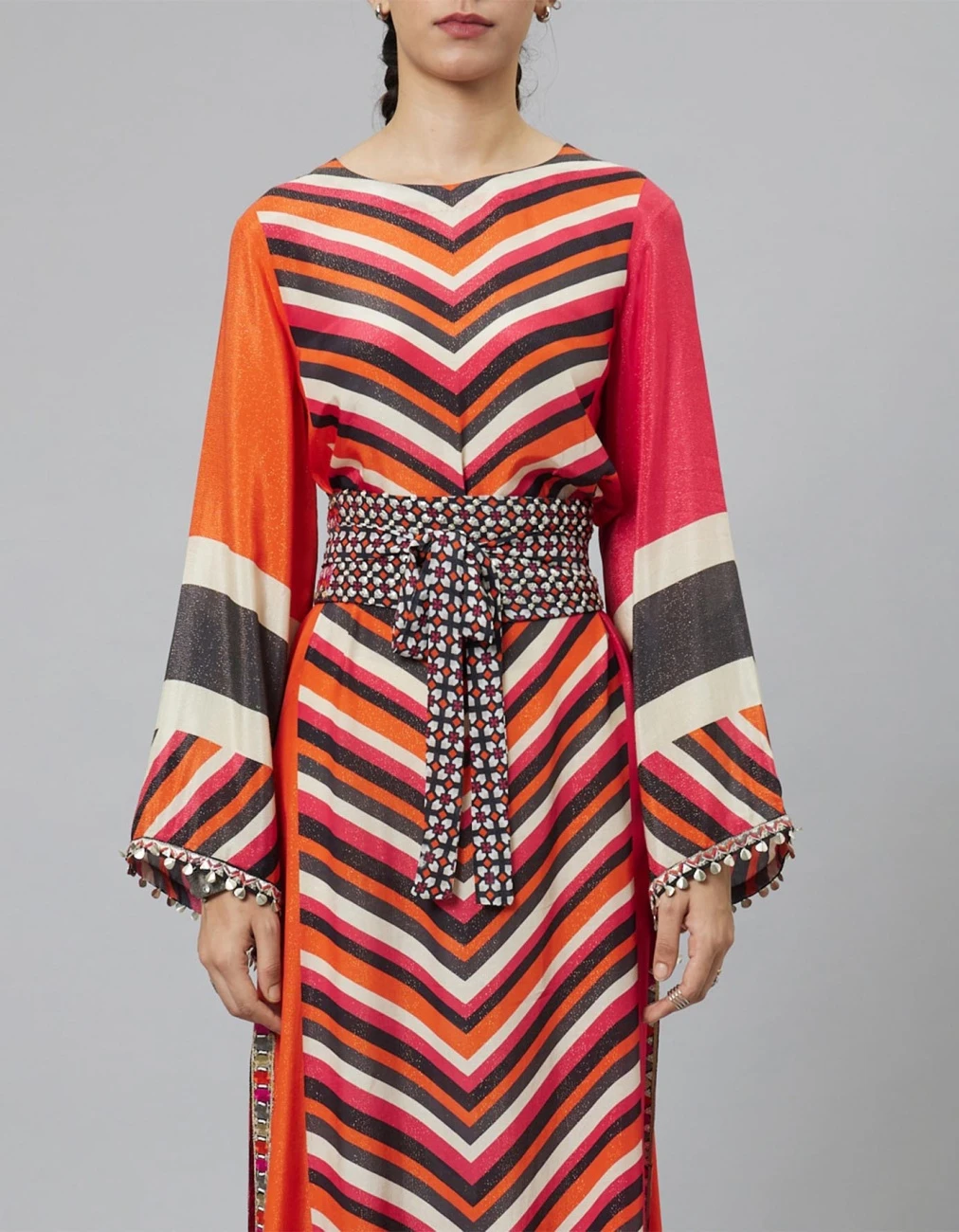 Color Block Graphic Print Column Dress With Flared Sleeves With Black Geomteric Obi Belt 6 Color Block Graphic Print Column Dress With Flared Sleeves With Black Geomteric Obi Belt - Image 4