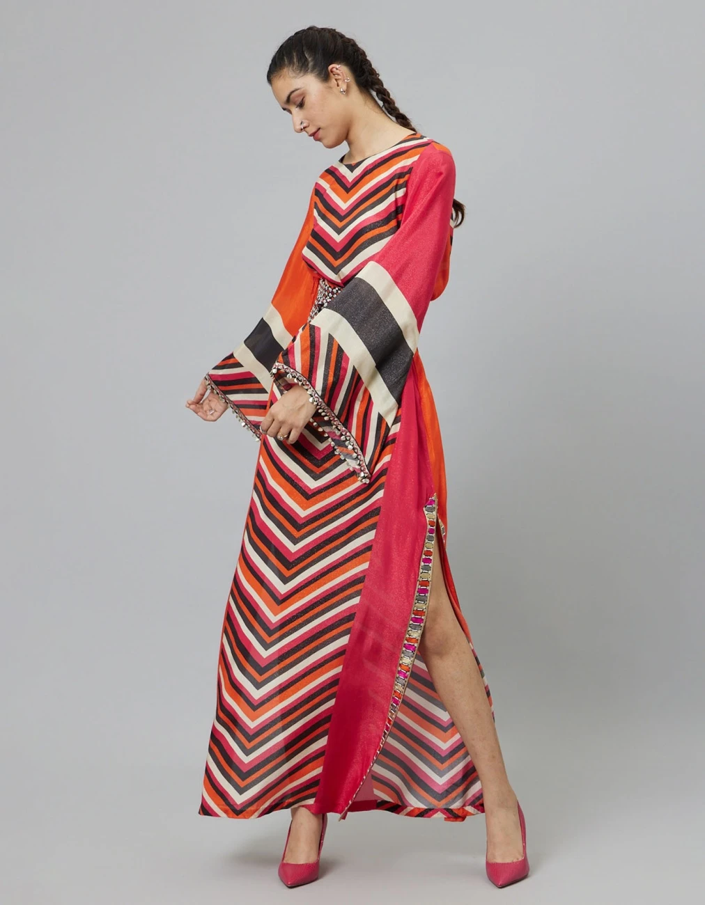 Color Block Graphic Print Column Dress With Flared Sleeves With Black Geomteric Obi Belt 7 Color Block Graphic Print Column Dress With Flared Sleeves With Black Geomteric Obi Belt - Image 5