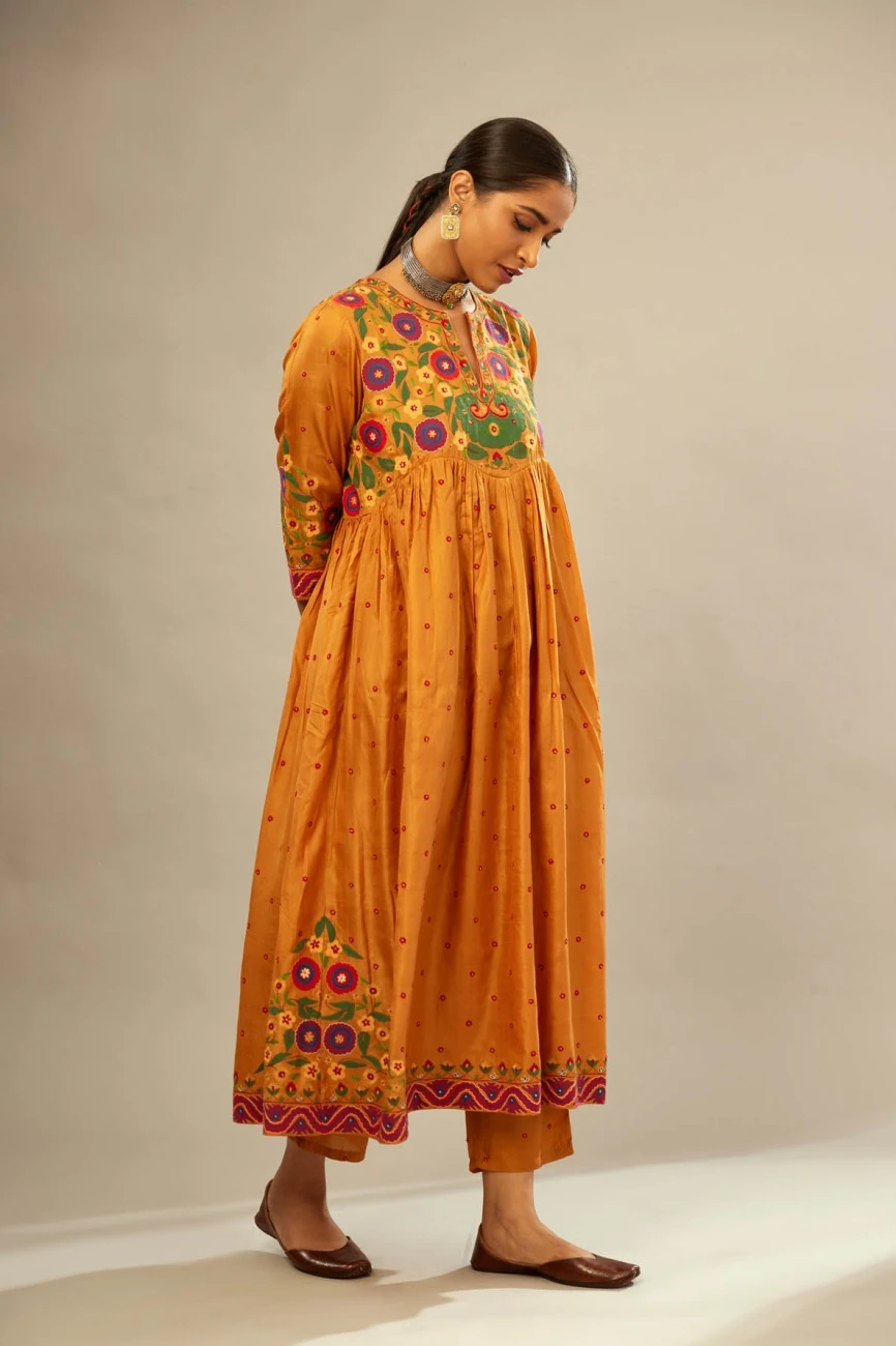Mustard Silk Kurta-Dress Set With A Wavy High-Waist And Fine Gathers 5 Mustard Silk Kurta-Dress Set With A Wavy High-Waist And Fine Gathers - Image 3